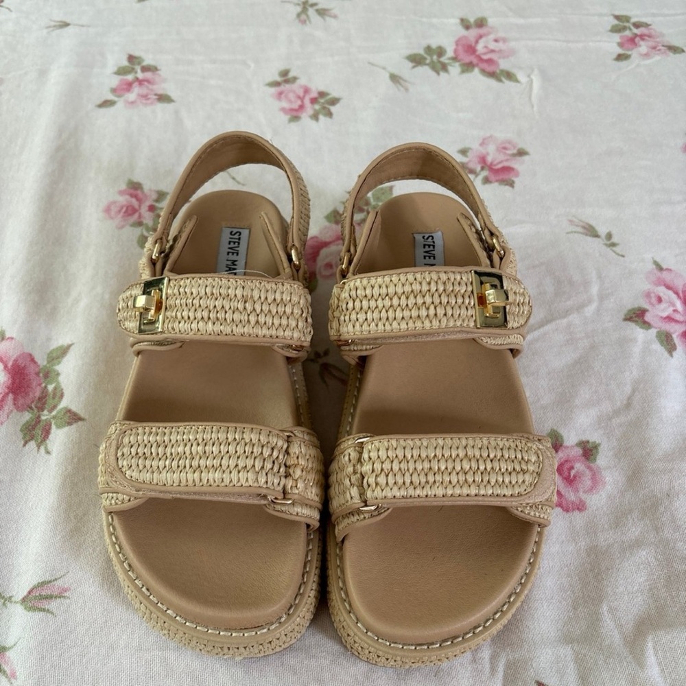 Steve Madden Tan Sandals